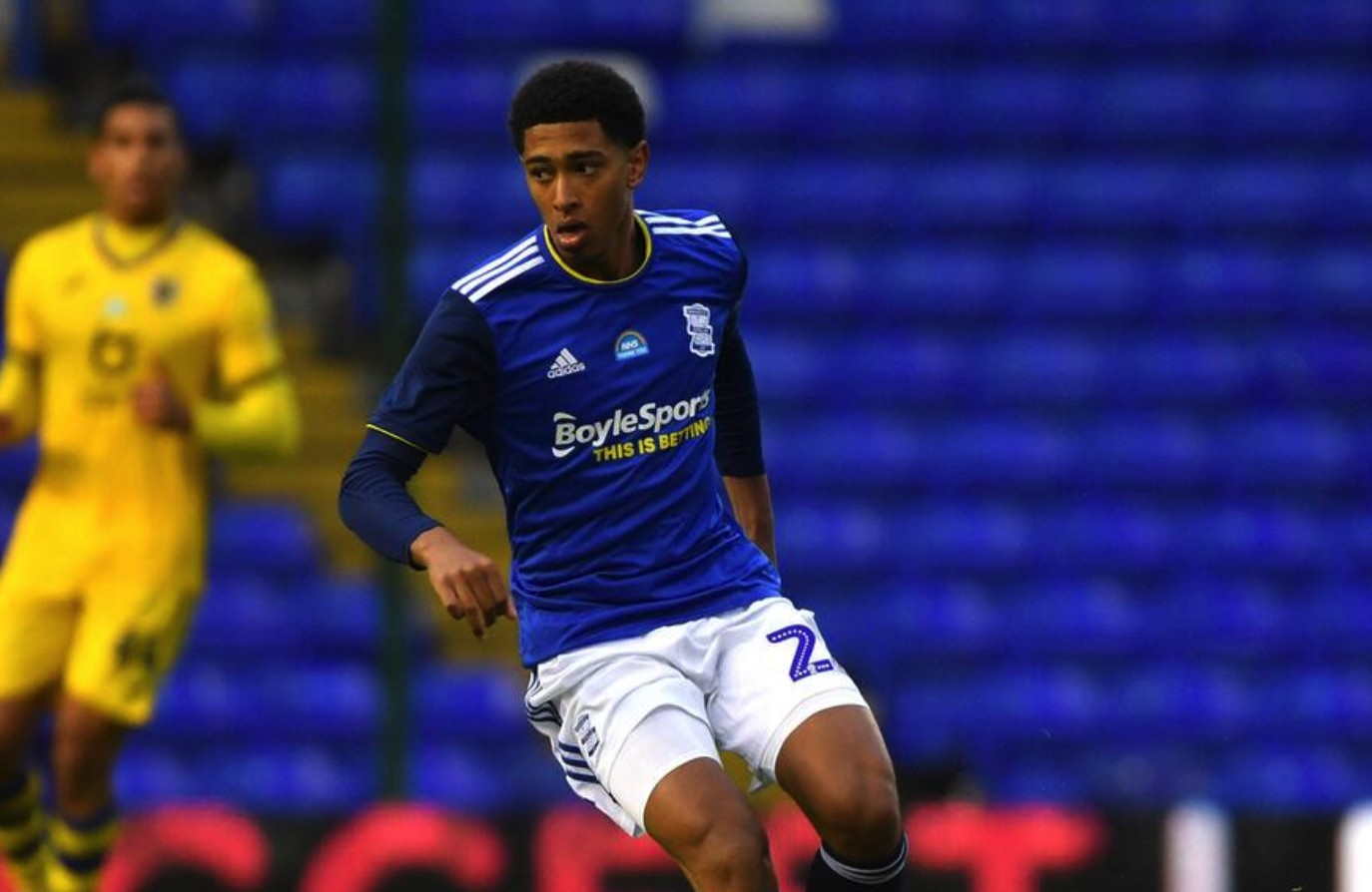 利物浦考察法甲中卫雅凯，科纳特或离队