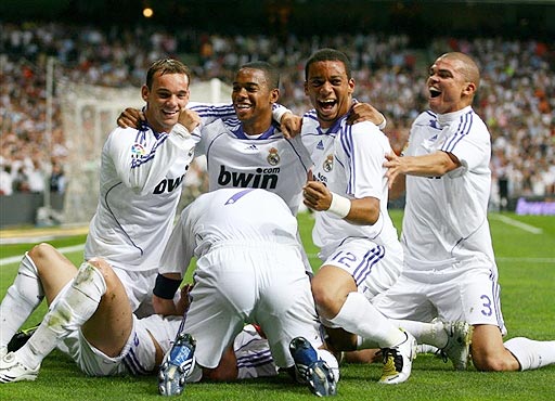 达尼洛：我父亲因姑姑去世没来看比赛，我想把胜利献给全家人