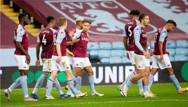 表情严肃！杨鸣回应遭江苏大逆转：球员没能站出来，大家畏手畏脚