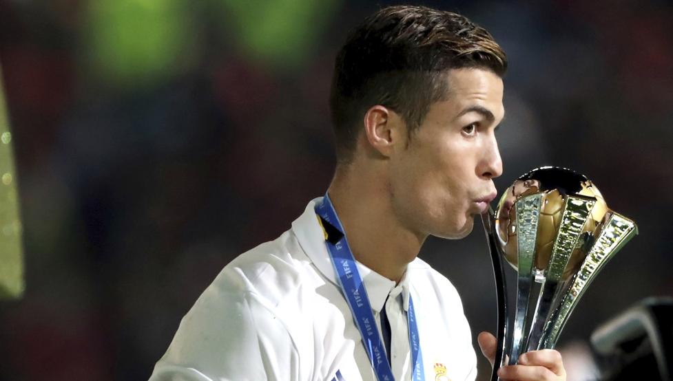 太疯了！费内巴切0-2落后3-2翻盘，瓦尔加斯MVP杀疯了