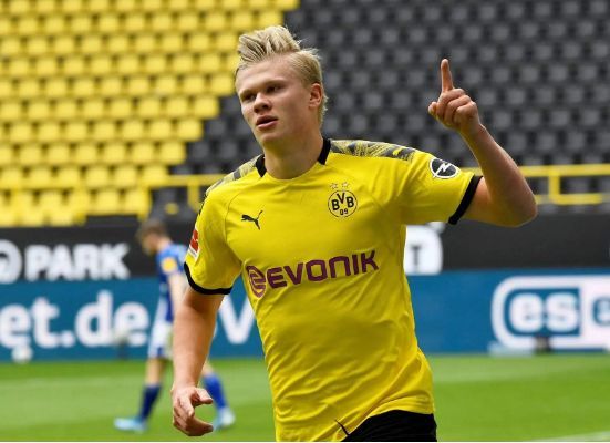 国脚连续两场关键进球