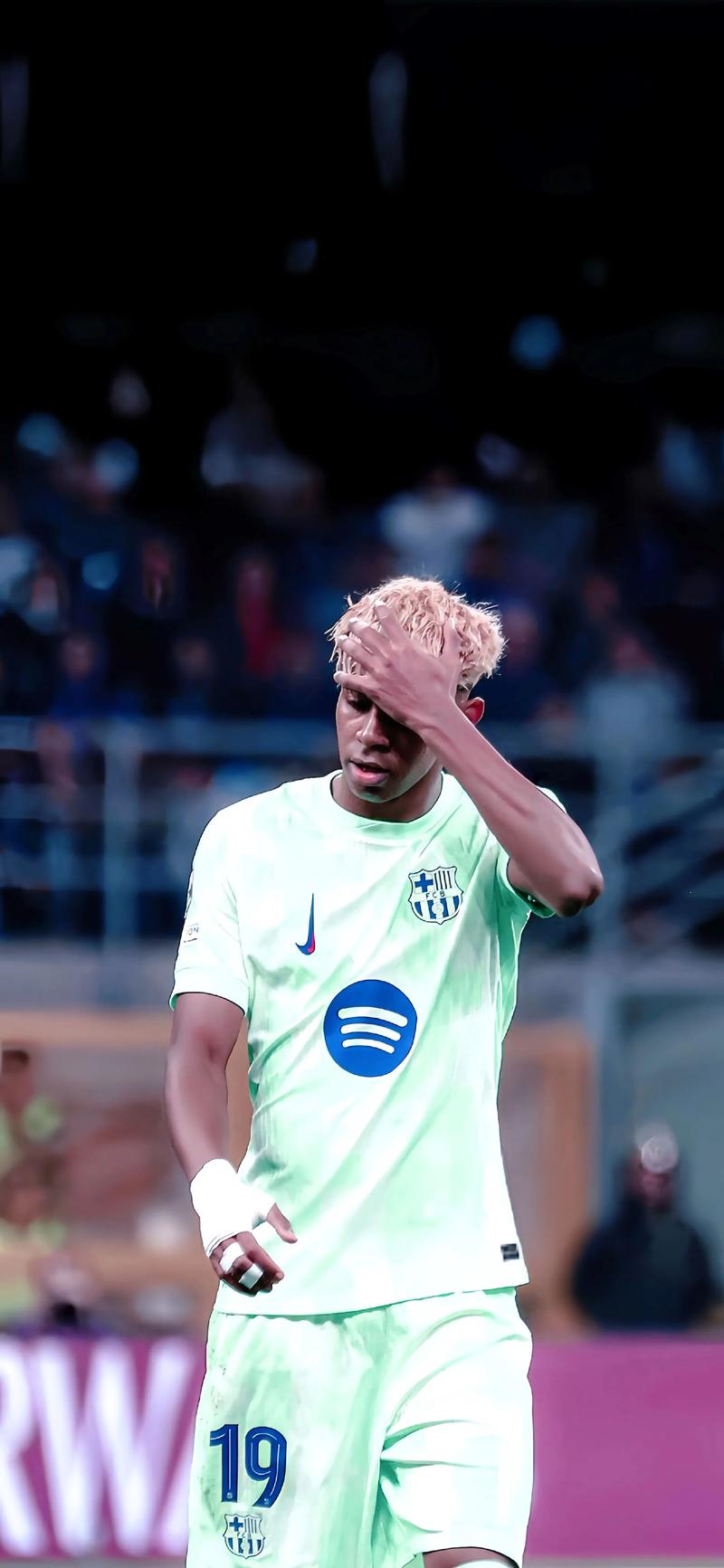 法比奥一家观看《疯狂动物城2》：爆米花加电影时间永不缺席