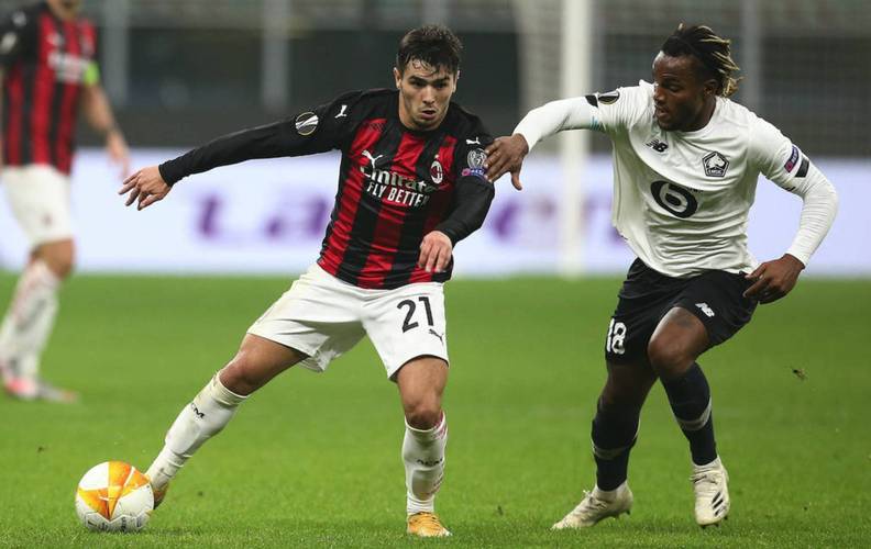 川崎前锋官方：效力10年的40岁韩国前国门郑成龙将自由身离队