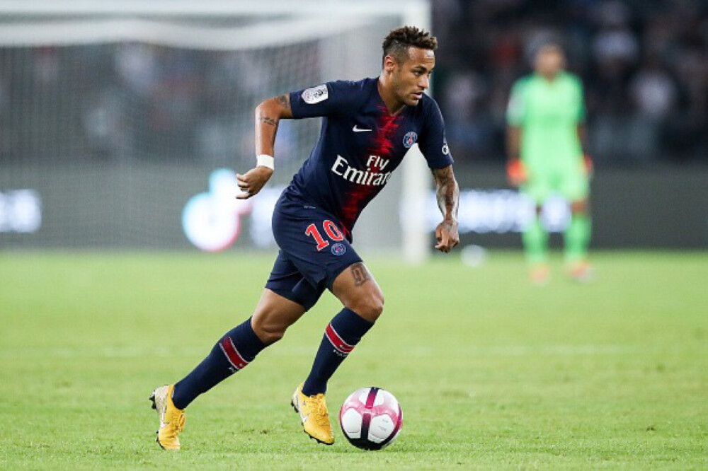 阿斯报：皇马希望与维尼修斯续约，双方正在努力达成最终协议