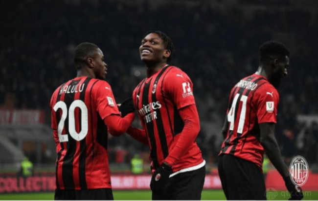 某队因违规遭重罚，官方回应惹争议